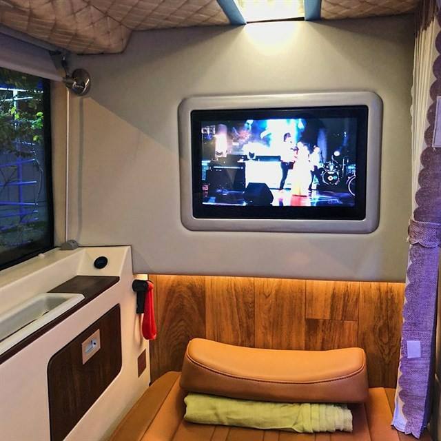 xe-hai-son-Limousine-5