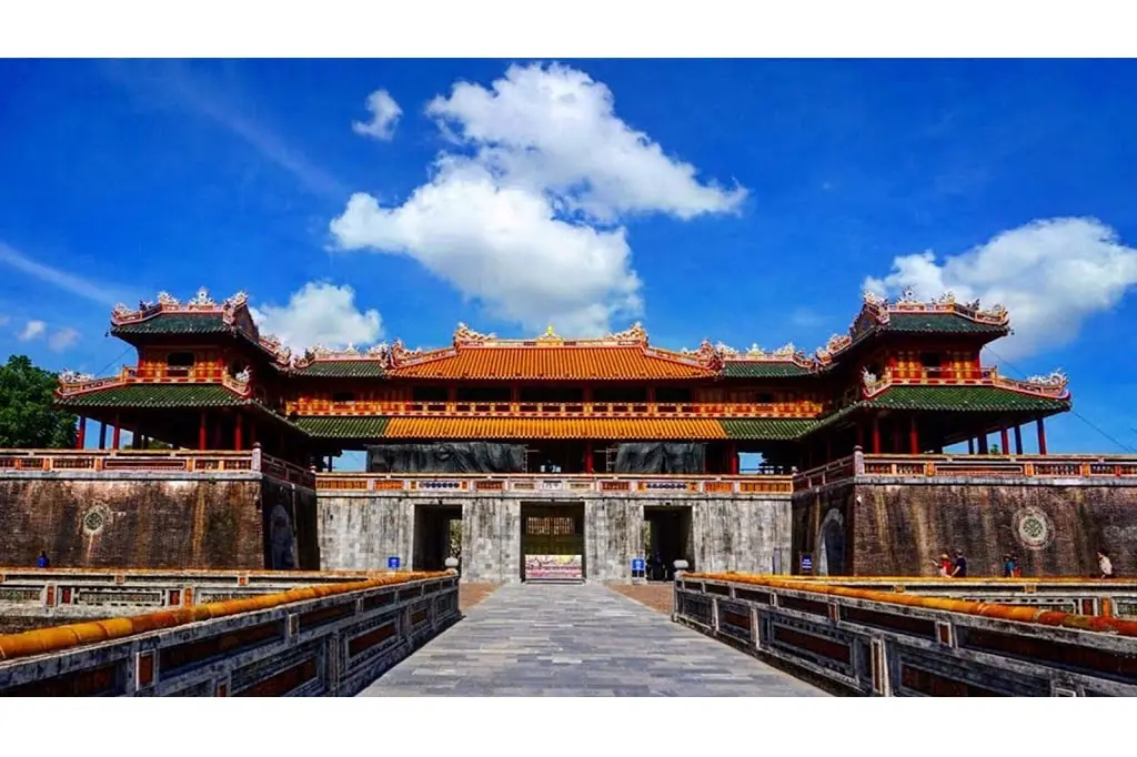 cac-nha-xe-tu-ha-noi-di-hue-5