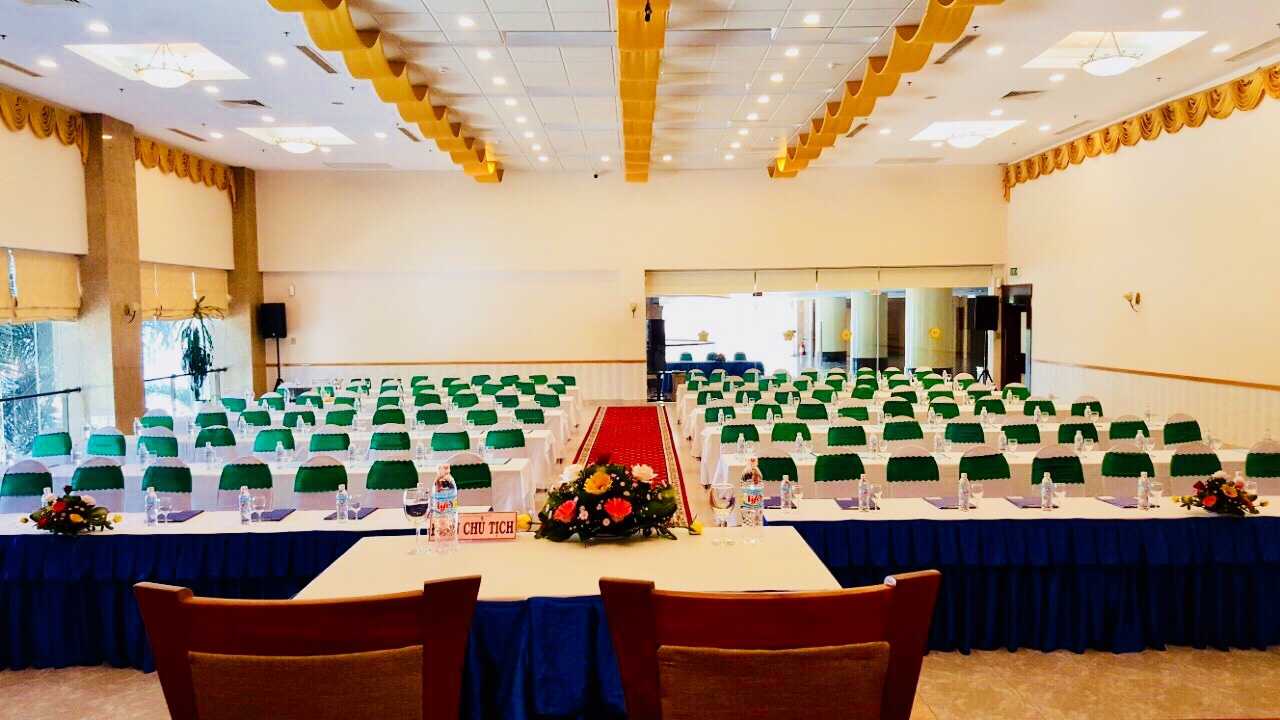 dich-vu-hoi-nghi-hoi-thao-tai-khach-san-sai-gon-quy-nhon