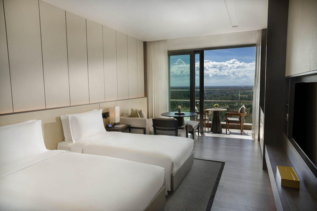 gia-phong-khach-san-new-world-hoiana-5-sao-uu-dai-nhat