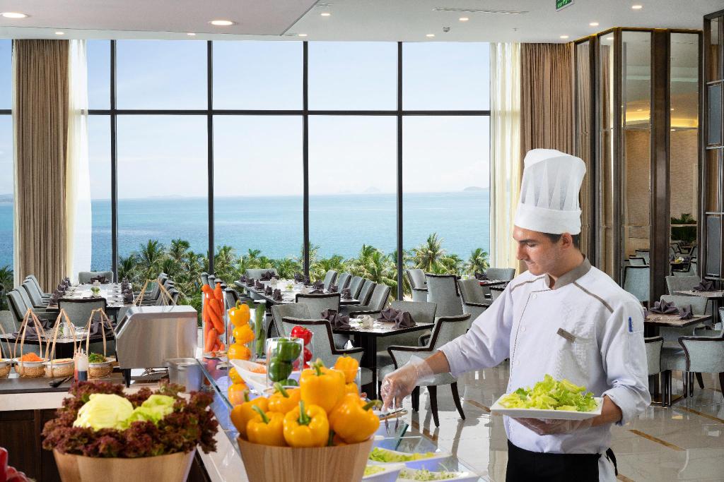 review-vinpearl-condotel-beachfront-nha-trang-6