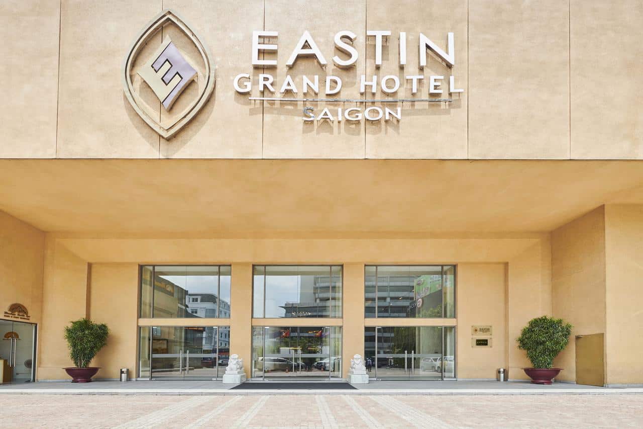 review-khach-san-eastin-grand-hotel-sai-gon-8