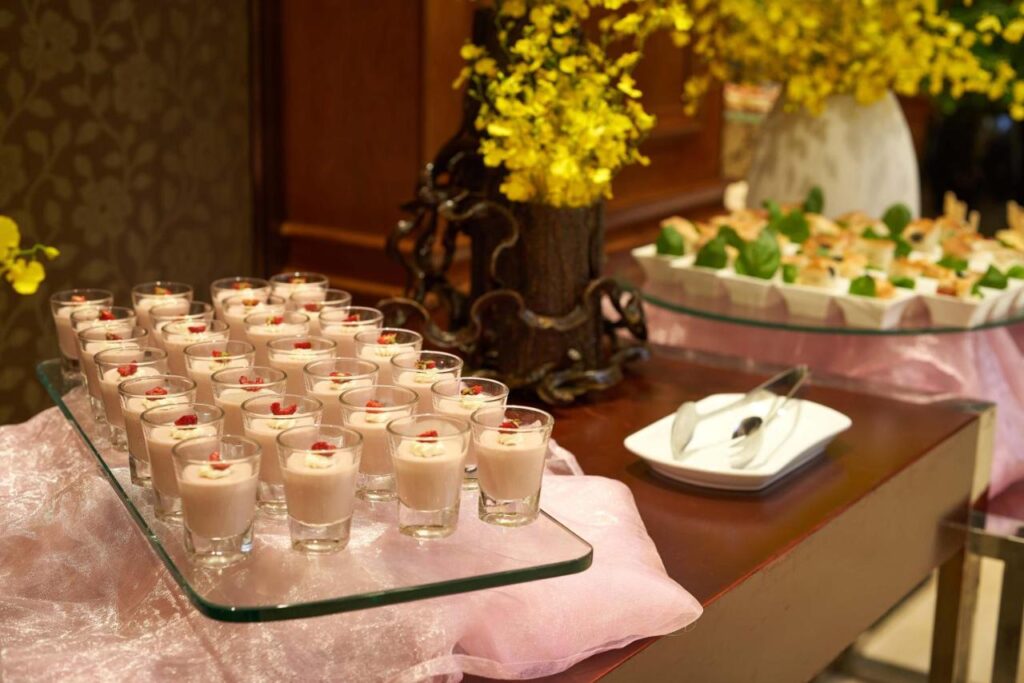 eview-windsor-plaza-hotel-ve-dep-tinh-te-hien-dai-2