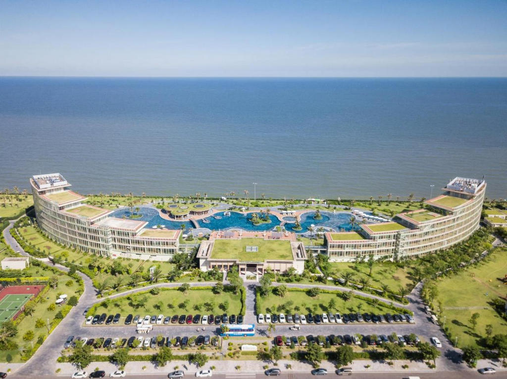 resort-5-sao-dep-nhat-gan-ha-noi-4
