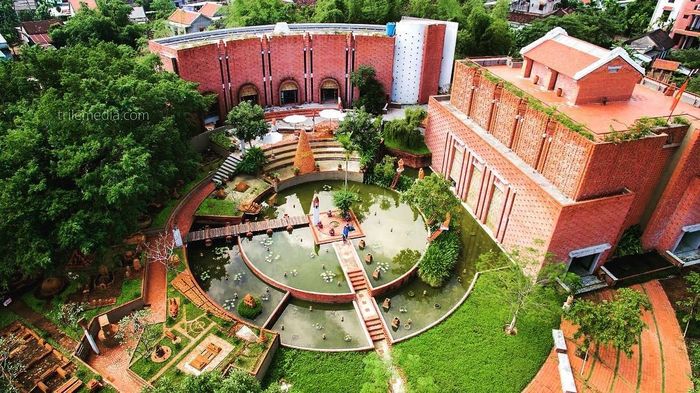 Review-cac-dim-du-lich-gan-Four-Resort-Seasons-The-Nam-Hai-5