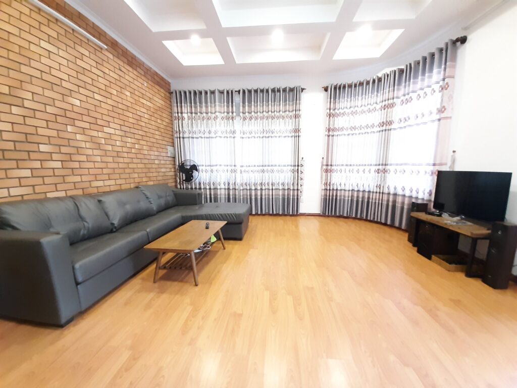 cho-thue-biet-thu-mai-villa-a8-10-thach-that-ha-ha-noi