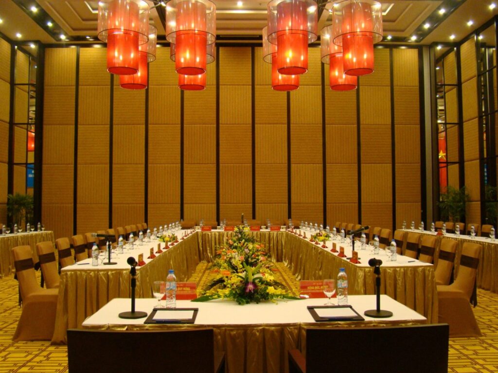 cho-thue-biet-thu-mai-villa-a8-10-thach-that-ha-ha-noi