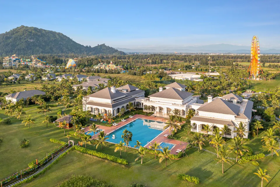 Meliá Vinpearl Cua Sot Beach Resort