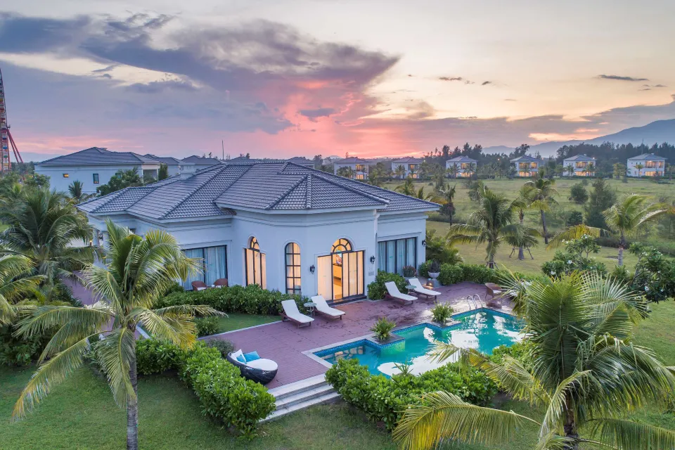 Meliá Vinpearl Cua Sot Beach Resort