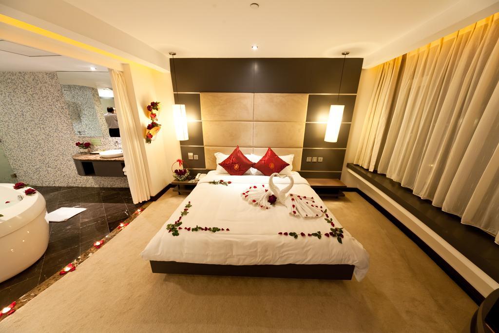 khach-san-5-sao-o-gan-ho-tay-view-dep-gia-tot-nhat-9