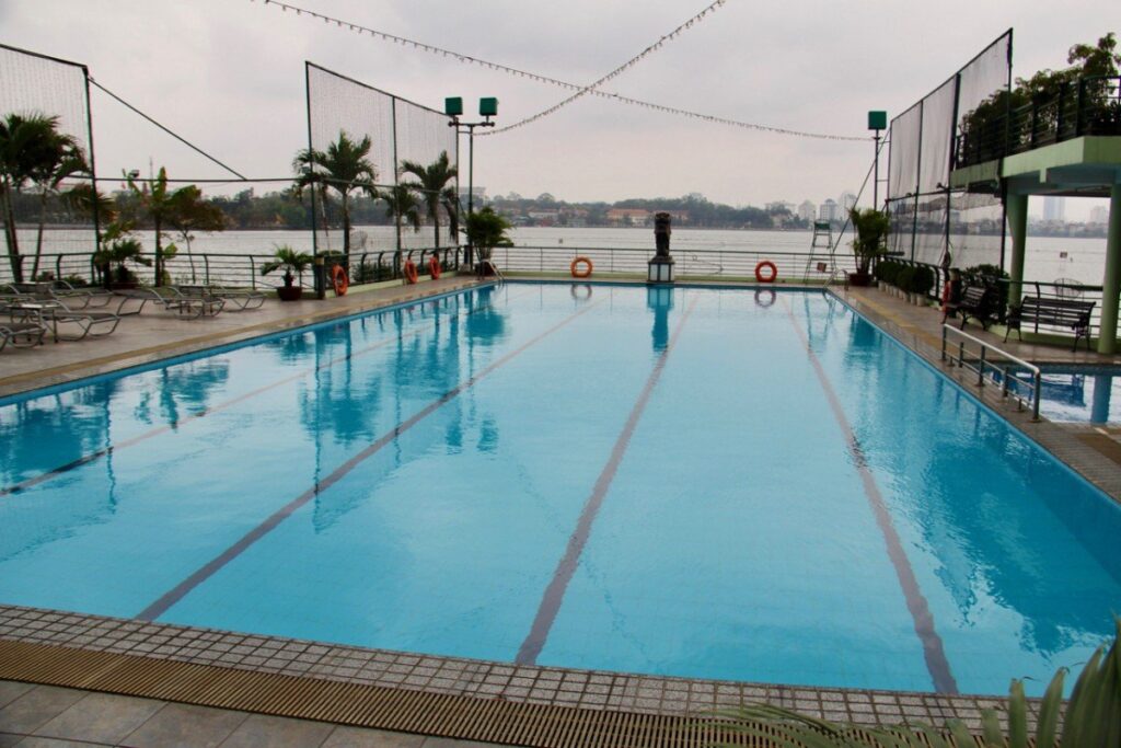 khach-san-5-sao-o-gan-ho-tay-view-dep-gia-tot-nhat-11