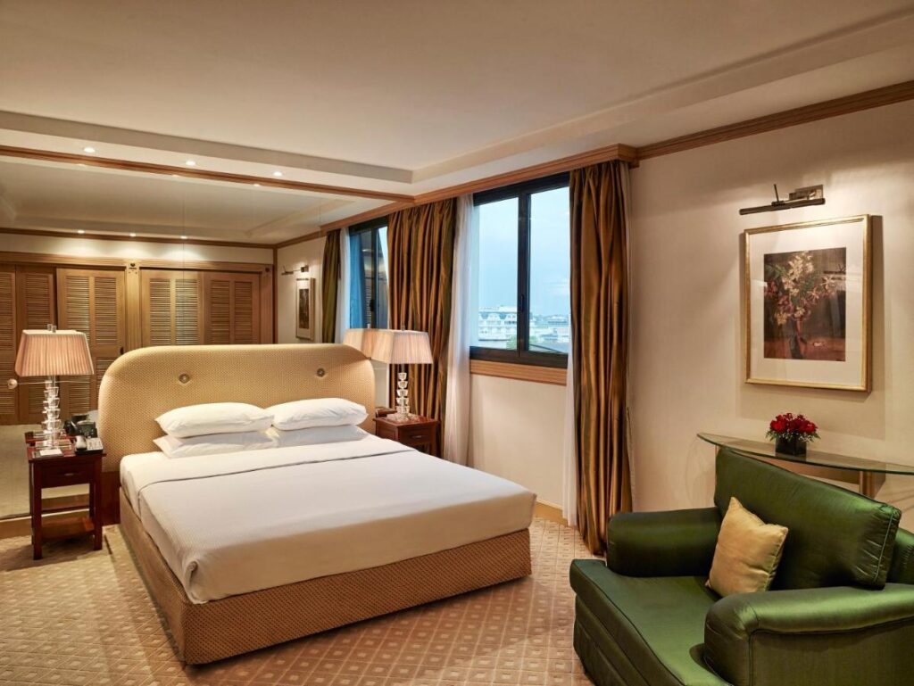 review-khach-san-hilton-hanoi-opera-hotel-5-sao-le-thanh-thong-quan-hoan-kiem4