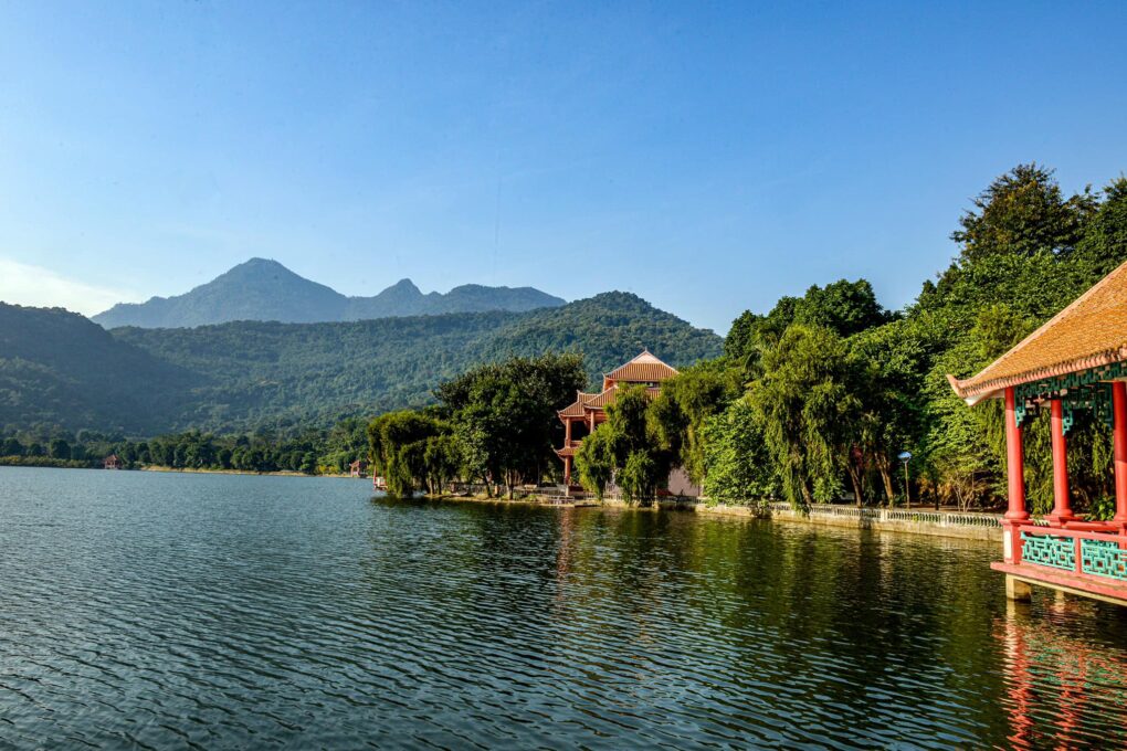 review-khu-du-lich-ho-tien-sa-dia-diem-choi-teambuilding-nghi-duong-gan-ha-noi-1