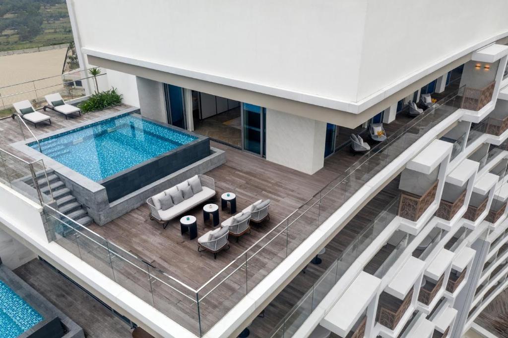 resort-khach-san-o-hoi-an-4-5-6-sao-dep-nhat-gan-trung-tam-gan-bien-1