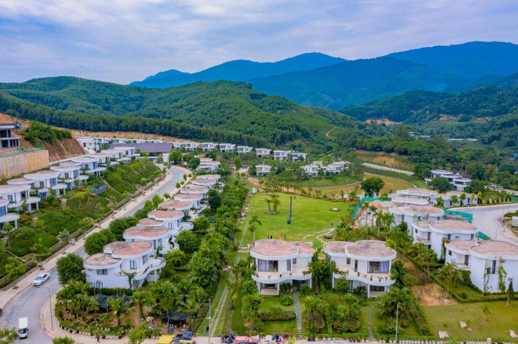 Ivory-Villas-Resort-luong-son-hoa-binh