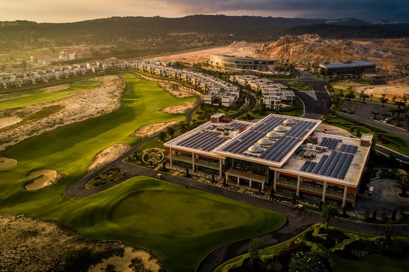 Wyndham-Grand-KN-Paradise 