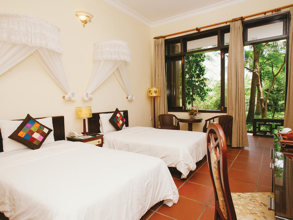 lang-co-beach-resort