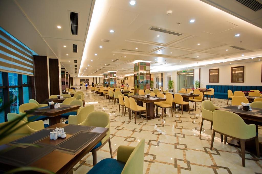 Luxury 6 Hotel