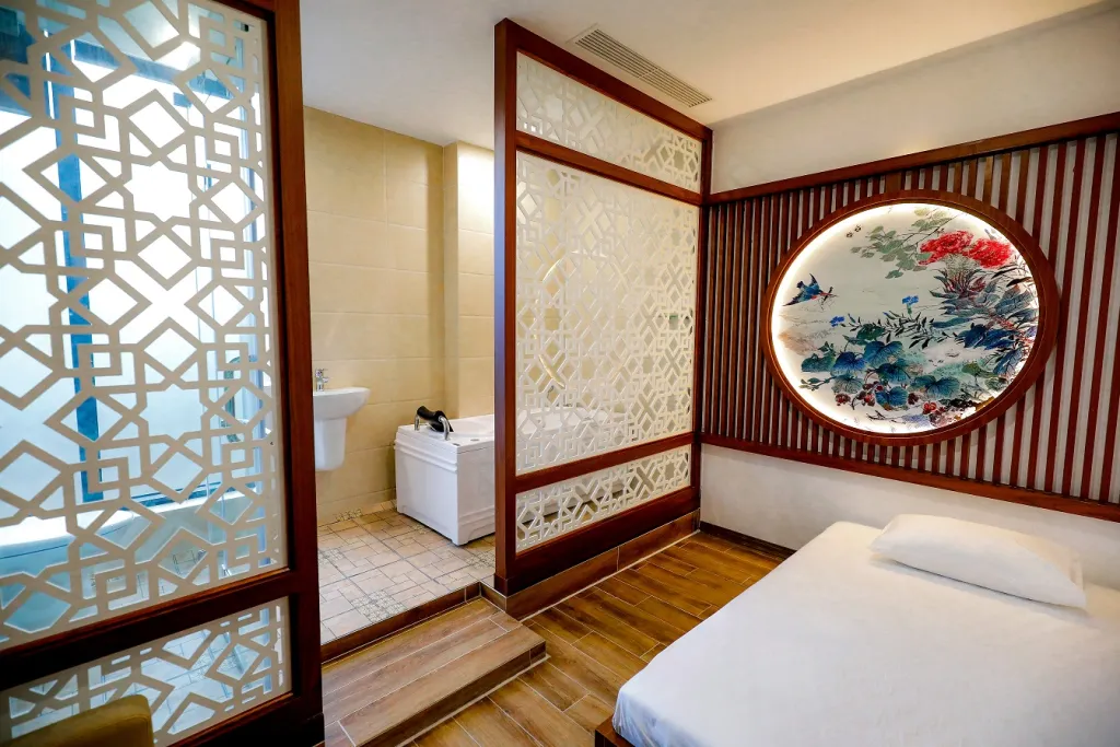 Grand Phoenix Hotel