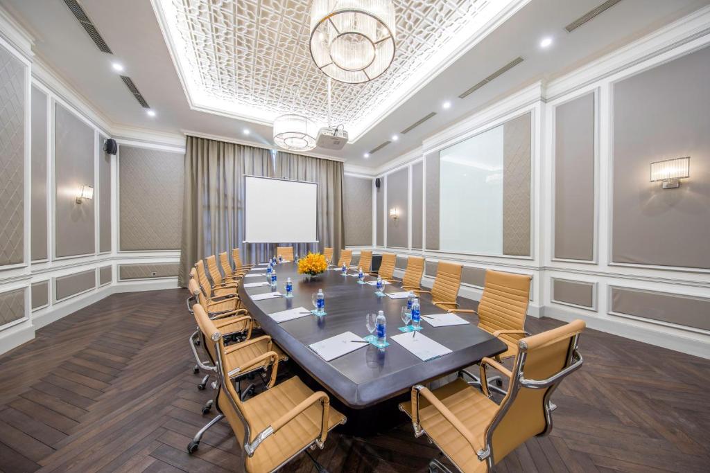 melia-vinpearl-cam-ranh-beach-resort-khanh-hoa