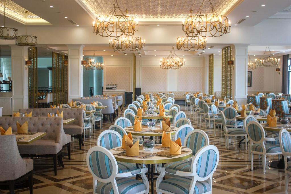 melia-vinpearl-cam-ranh-beach-resort-khanh-hoa