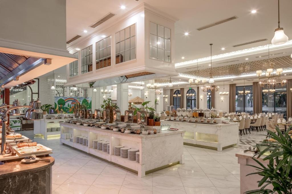 melia-vinpearl-cam-ranh-beach-resort-khanh-hoa