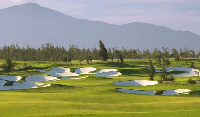Sân Golf Montgomerie