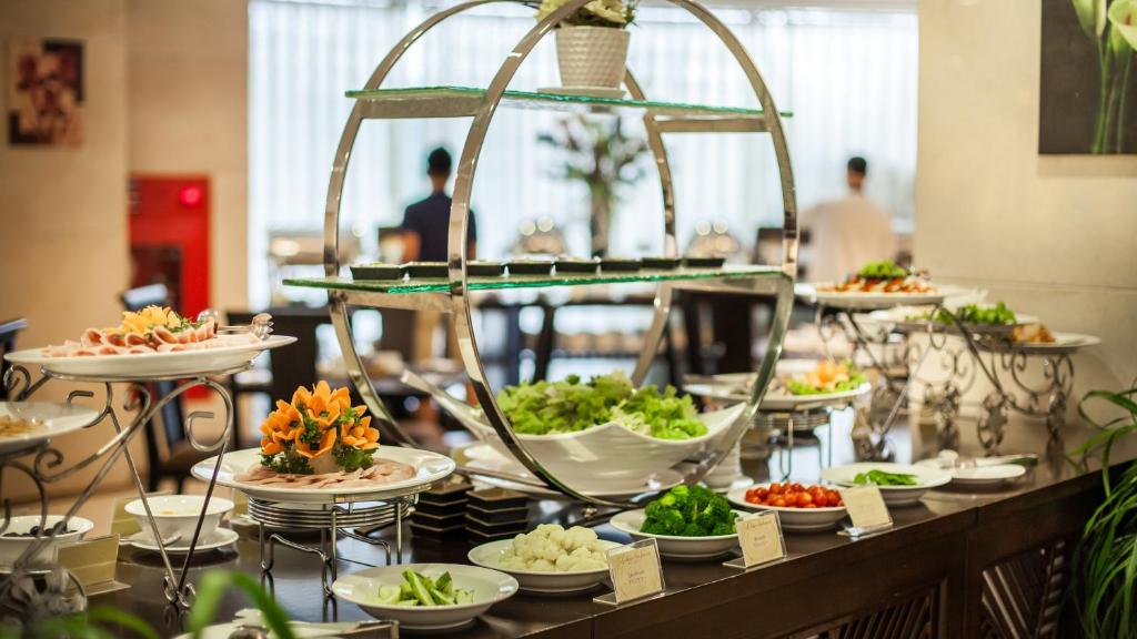Review dịch vụ Super Candle Hotel Đội Cấn, Hà Nội