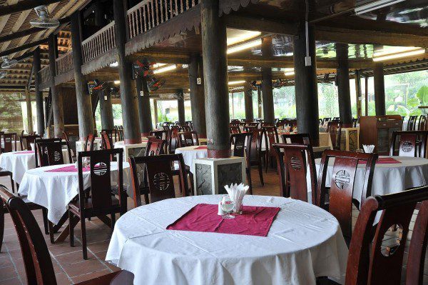 gia-an-uong-nha-hang-tan-da-tai-tan-da-resort