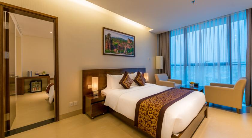 review-khach-san-grand-tourane-hotel-da-nang-11