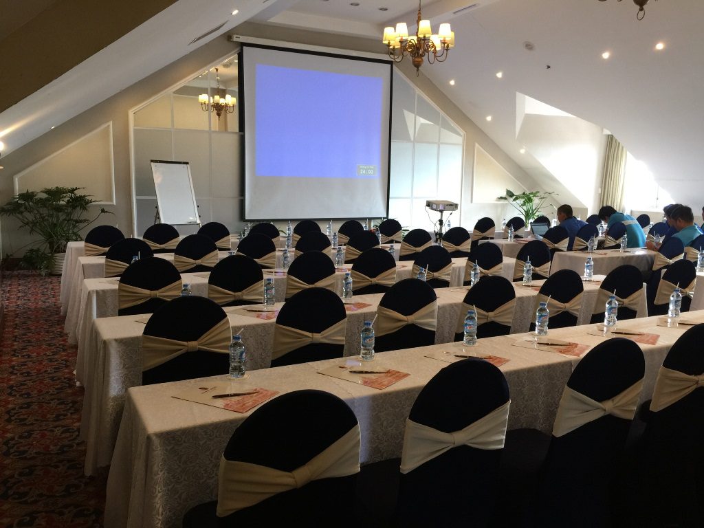 khach-san-to-chuc-hoi-nghi-o-da-lat