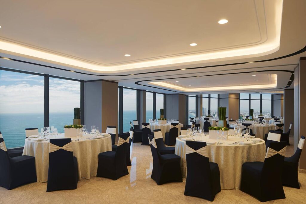 ưư-dai-phong-hoi-nghi-khach-san-sheraton-đa-nang