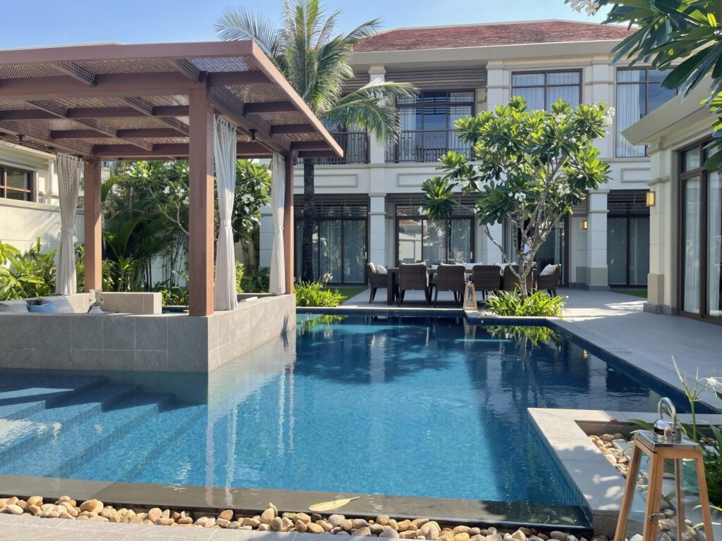 review-fusion-resort-villas-da-nang-5-sao-2