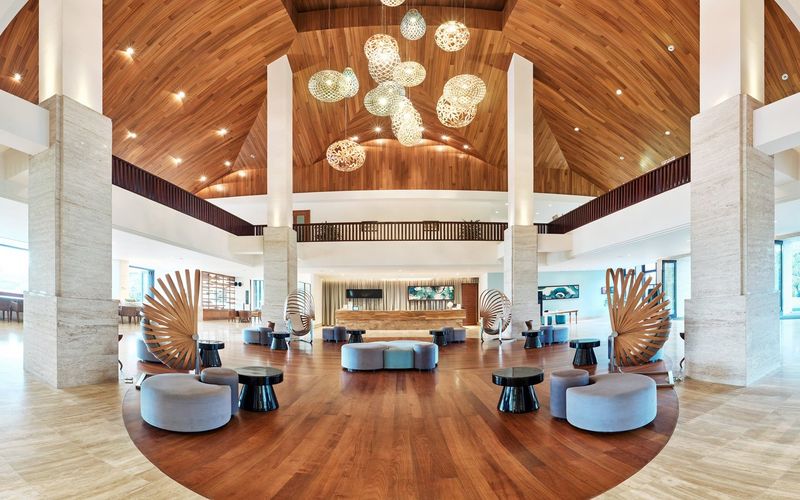 review-khach-san-pullman-da-nang-beach-resort-3