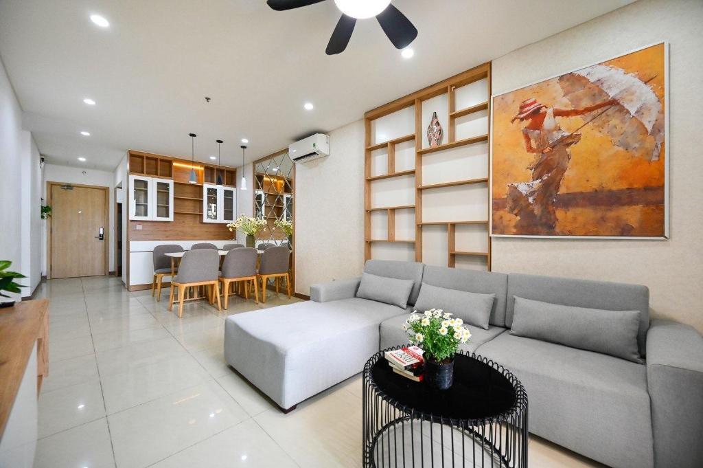 Qhome Dlux