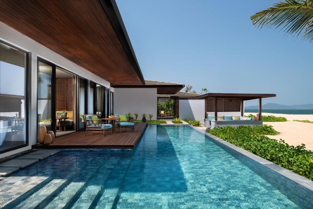 khach-san-resort-5-sao-quy-nhon-phu-yen-dep-nhat-2