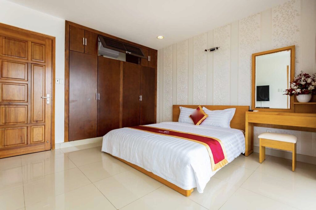 lake-view-ho-dong-do-villa-5-phong-ngu-1