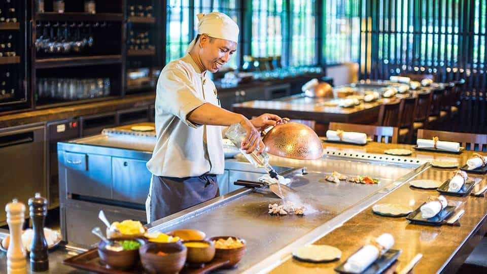 top-10-resort-tai-da-nang-4-5-sao-tot-moi-dep-nhat-11