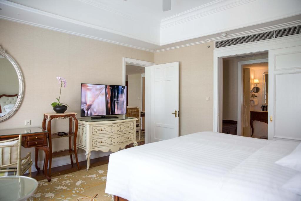 review-danh-gia-khach-san-park-hyatt-khach-san-sai-gon-5-sao-moi-view-dep-gia-tot-nhat-1