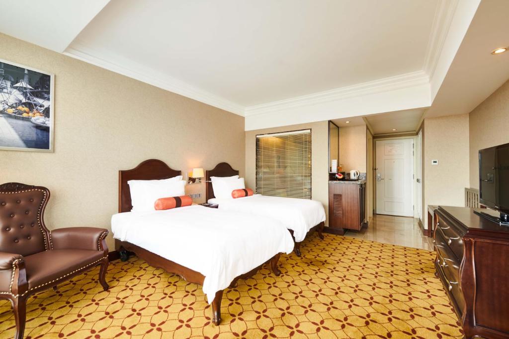 review-eastin-grand-hotel-sai-gon-4