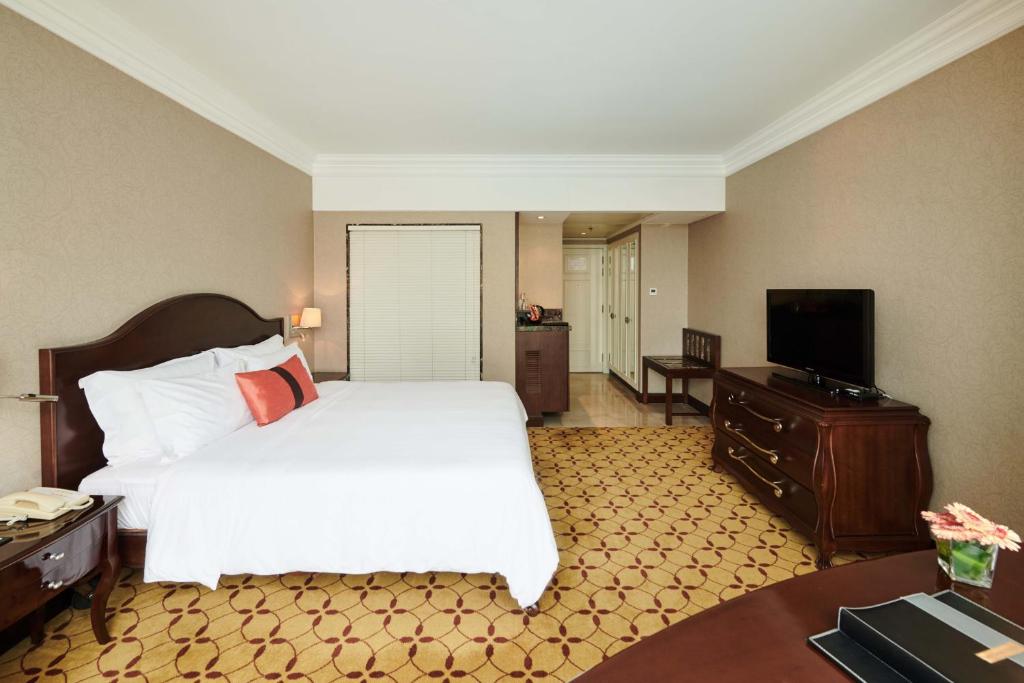review-eastin-grand-hotel-sai-gon-6
