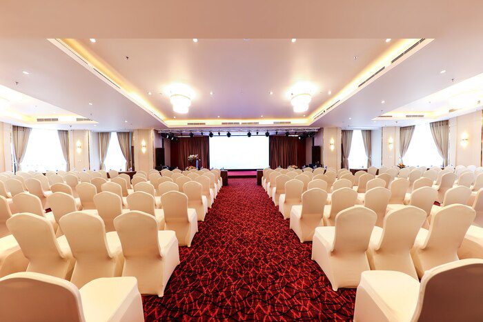 review-grand-vista-hanoi-hotel-khach-san-chuan-5-sao
