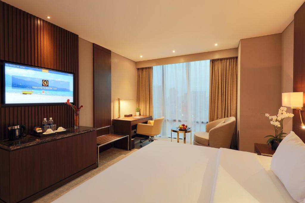 review-grand-vista-hanoi-hotel-khach-san-chuan-5-sao