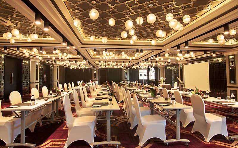 Royal Hotel & Healthcare Resort Quy Nhơn 1