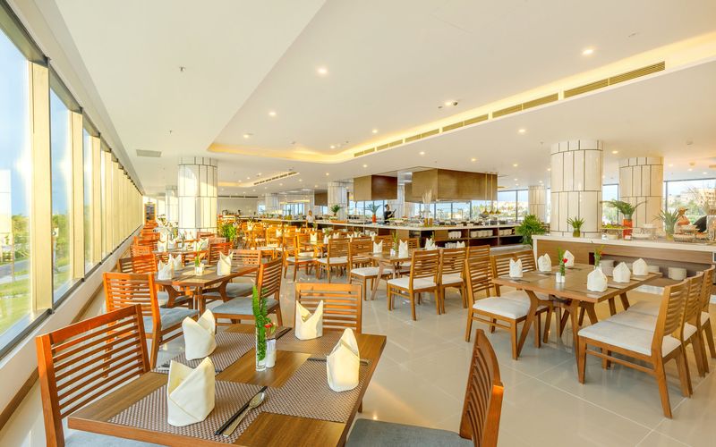 top-khach-san-resort-5-sao-o-nha-trang-cam-ranh