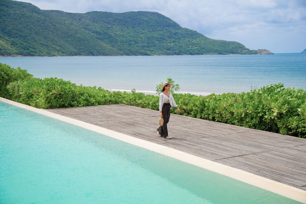 six-senses-con-dao-pool