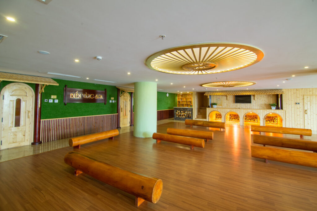 gia-phong-Gold-Coast-Hotel-Resort-&-Spa-10