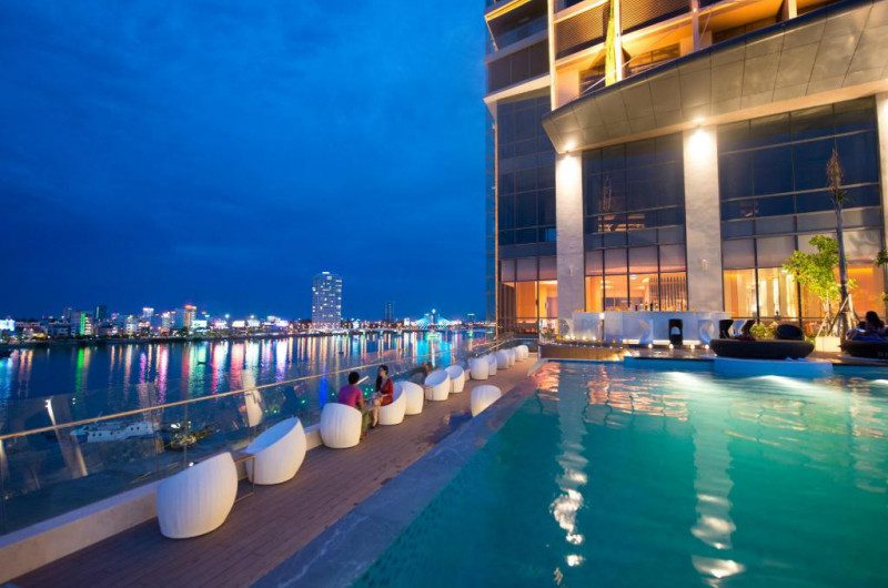 review-khach-san-novotel-da-nang-gia-phong