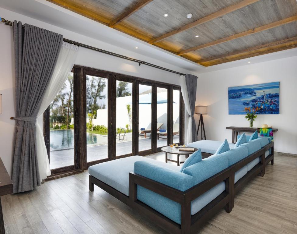 stelia-beach-resort-1