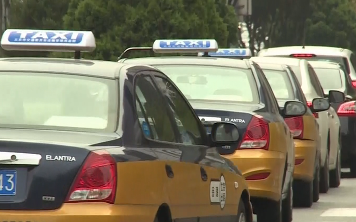 taxi b%E1%BA%AFc kinh